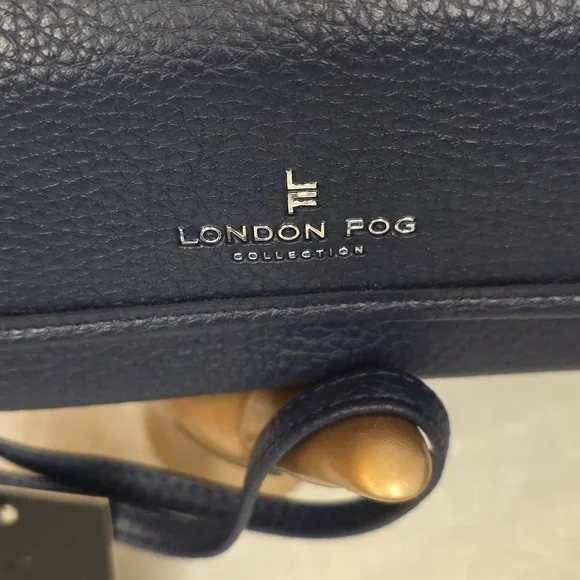London Fog Navy Clutch Wristlet - Picture 2 of 7